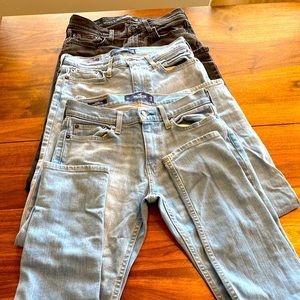Hollister 29w 32L Hollister Jeans Mint Condition!!!
